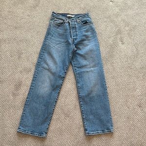 Levis rib cage ankle straight jeans